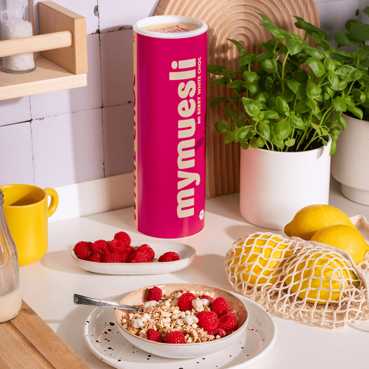 teaser-highlight-berry-white-choc-v2.png